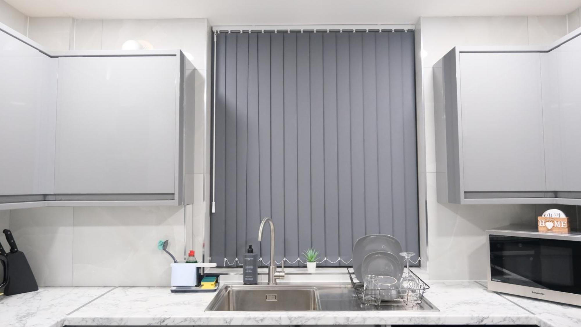Modernized Three Bedroom House Near City Stadium, Attractions, City Centre - Sky N Netflix - Convenient Transport マンチェスター エクステリア 写真